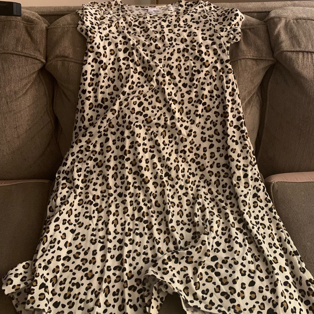 Cheetah dress with pockets